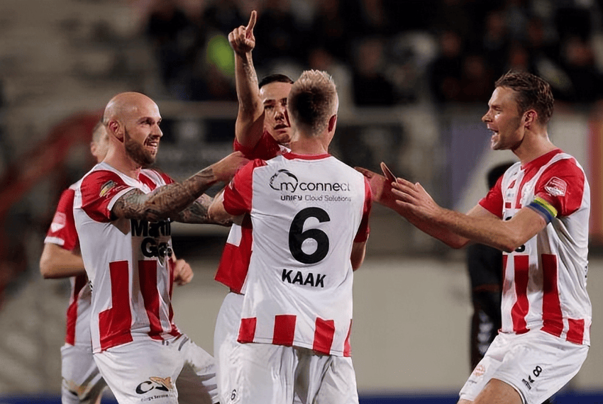 维斯塔潘摘 维斯塔潘摘